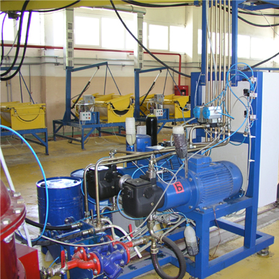 Заливочная установка высокого давления для изготовления теплоизоляционных изделий из жесткого пенополиуретанов