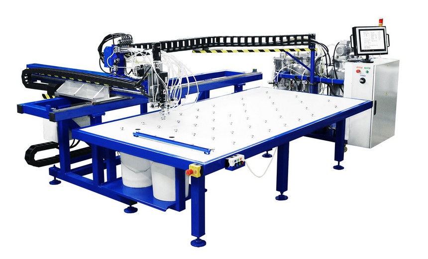 Автоматизированный комплекс для изготовления уплотнения из пенополиуретана УК 7-02